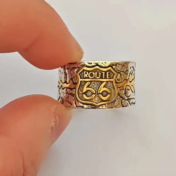 Super Cool Mens/women's ring - Picture 6 of 8